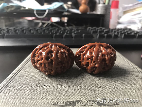 水红包，一起发一下我的葫芦，同事的核桃_文玩