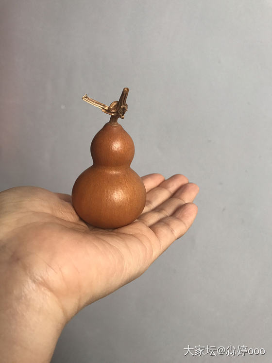 水红包，一起发一下我的葫芦，同事的核桃_文玩