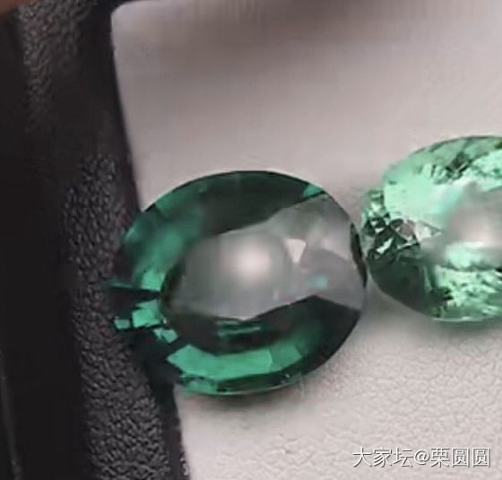 橙色碧玺以及几颗稀有色碧玺的颜色对比_碧玺