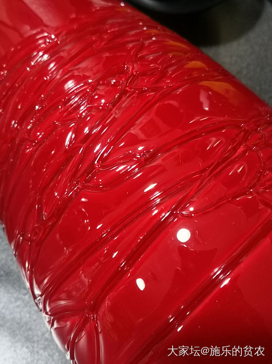 白色套红玻璃花瓶_工艺品