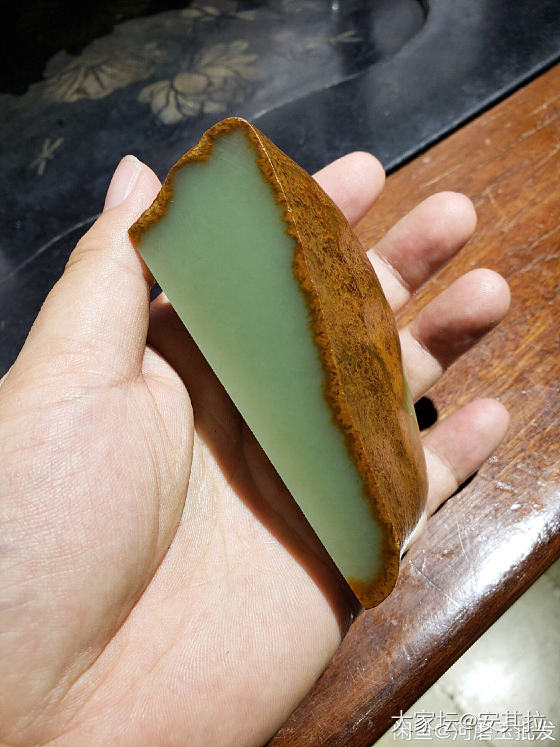 懂河磨的过来看下这皮是天然皮吗？_玉石