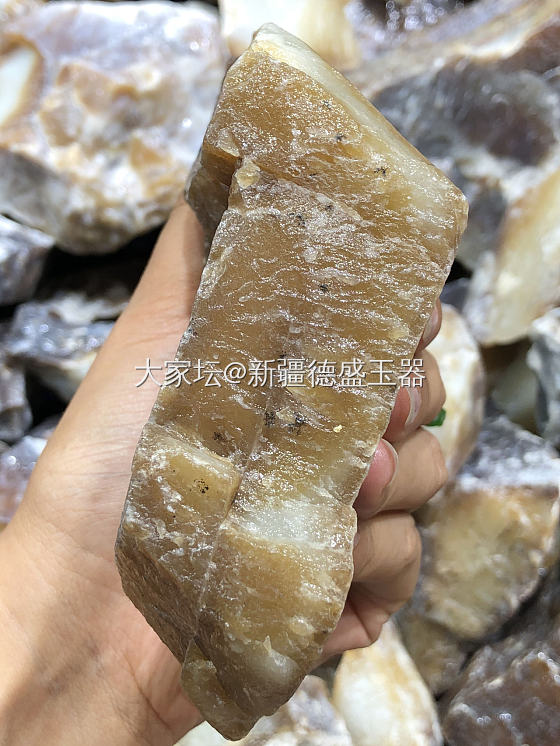 且末各种糖，最近下料了。可定制～目前有巧克力糖，蜜糖，艳红糖。最后一图是才做好的..._和田玉