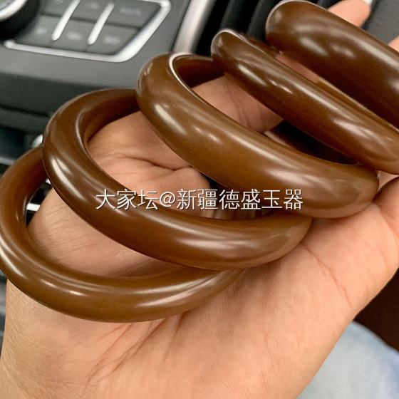 且末各种糖，最近下料了。可定制～目前有巧克力糖，蜜糖，艳红糖。最后一图是才做好的..._和田玉