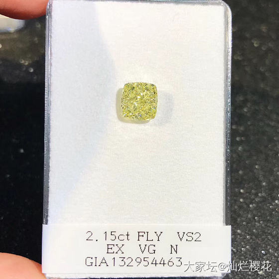 GIA  2.15ct  FLY  VS2  EX  VG  N
两克拉淡彩黄钻..._彩钻