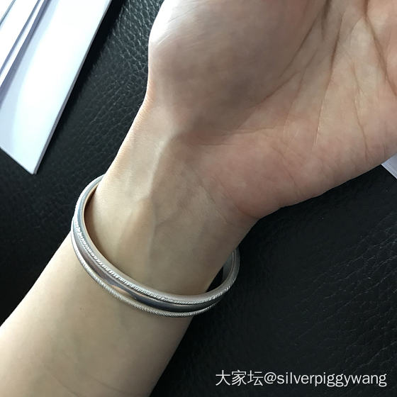 秀一下你们戴旧的银镯子吧_手镯银