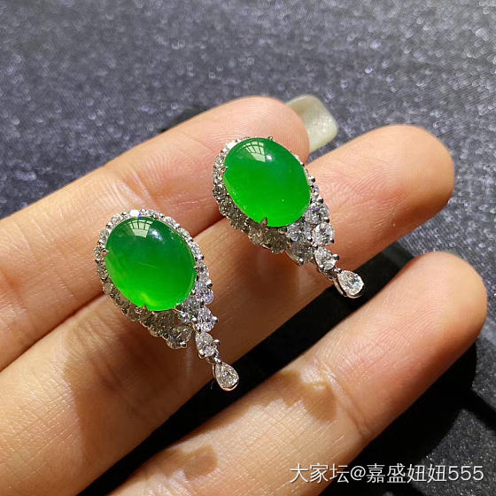 翡翠耳钉_首饰
