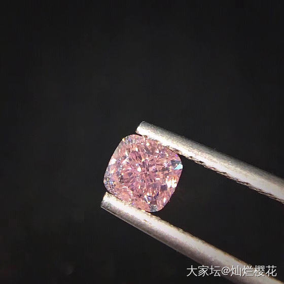 精品粉钻 💎  半克拉 中彩橘粉  好价💰
 GIA证书  0.51ct  FO..._钻石彩钻