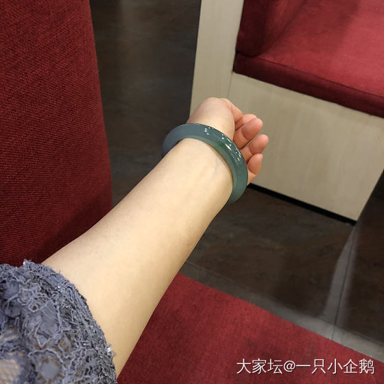 日常真香系列～当年我说打死也不入油青大类😂_手镯翡翠