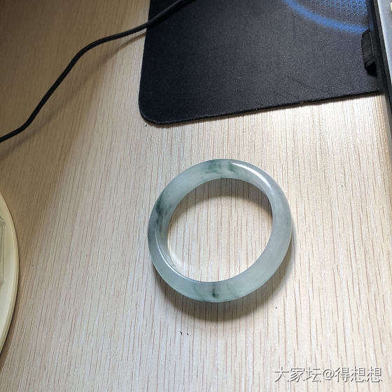 飘花镯考虑留不留？_翡翠