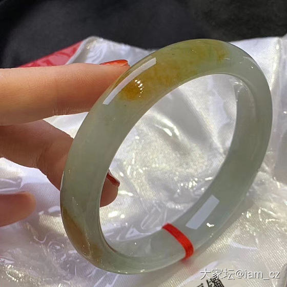 求一只黄翡手镯_翡翠