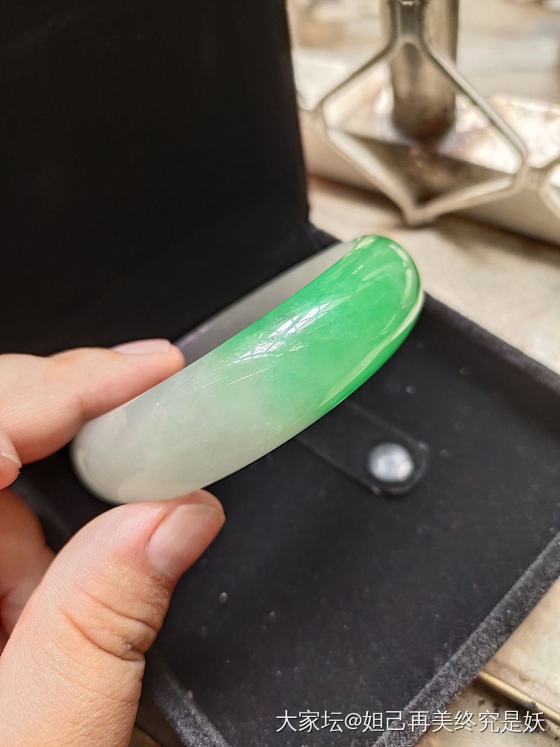 新镯子_翡翠