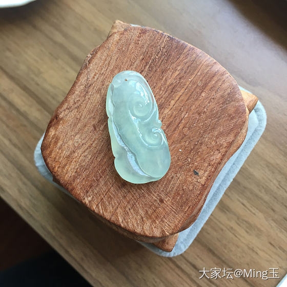这算是晴底吗？细糯种？求指教_翡翠