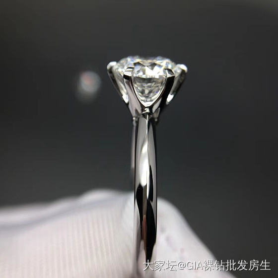 钻戒实拍出货图_钻石