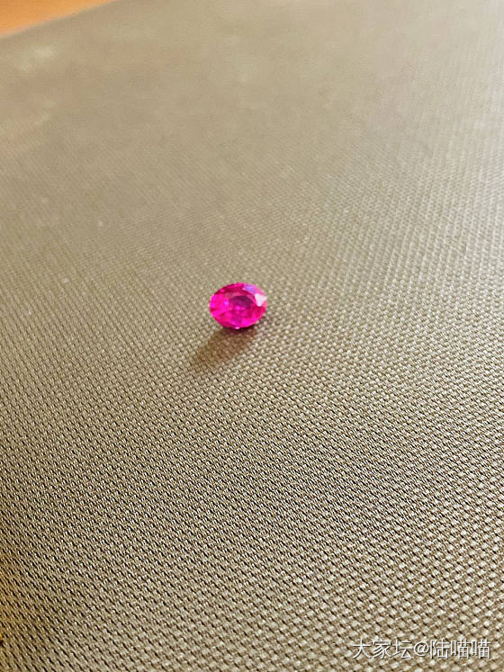 好难选，那颗更好？_红宝石