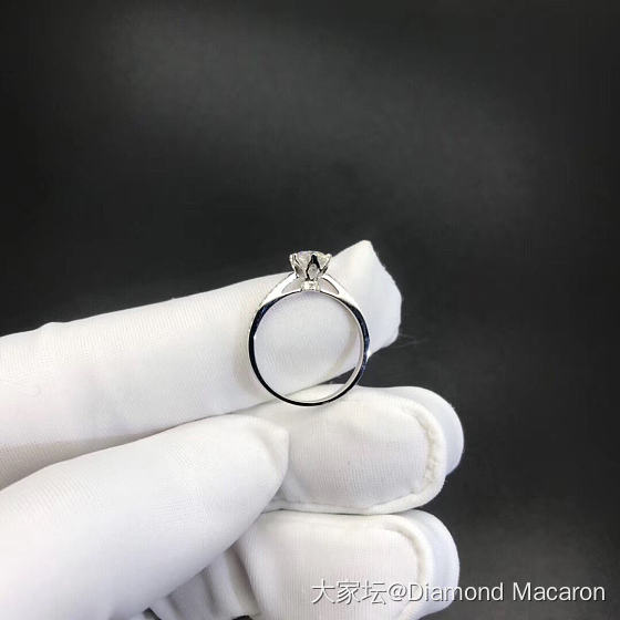 1克拉DR款群镶钻戒，G，VS1，0.41ct，3.43g
60分六爪钻戒，G，..._钻石