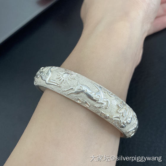 大团圆动物镯上手几天_手镯银