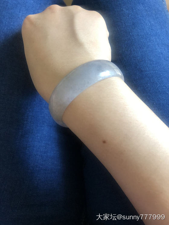 小时候戴的镯子，现在有什么方法取下来呢？_手镯翡翠