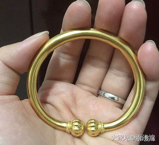 只能打一个珍镯子，双尖还是圆棍南瓜？好纠结！_打金手镯金