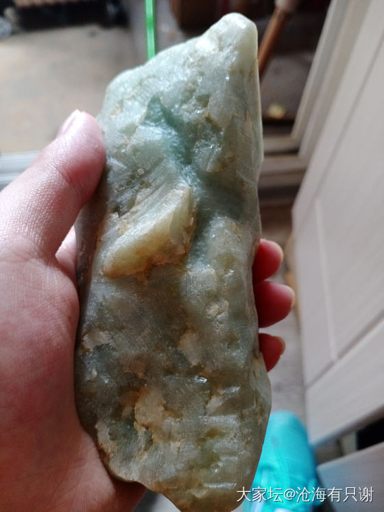 去了皮的翡翠原石_原石