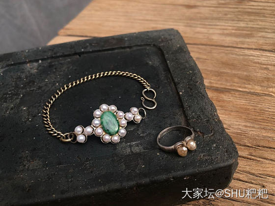 谁知道这些老银手链一般是在哪里有卖，坛子里有卖家吗？_银