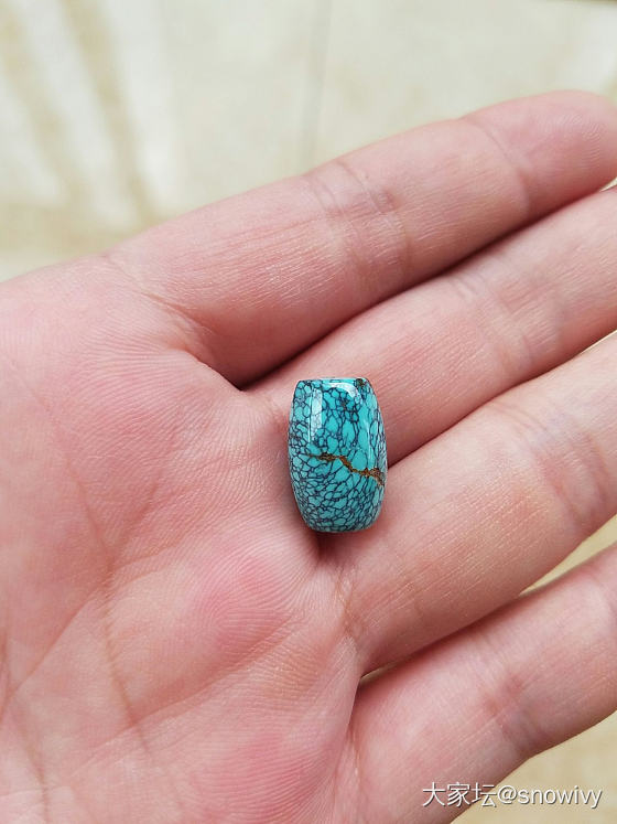 前期入的几个松石小配饰盘了两天，记录下变化过程。_松石文玩
