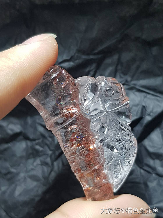 超七金草莓雕吊坠，雕刻的寓意是什么？_水晶