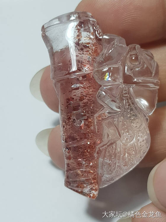 超七金草莓雕吊坠，雕刻的寓意是什么？_水晶