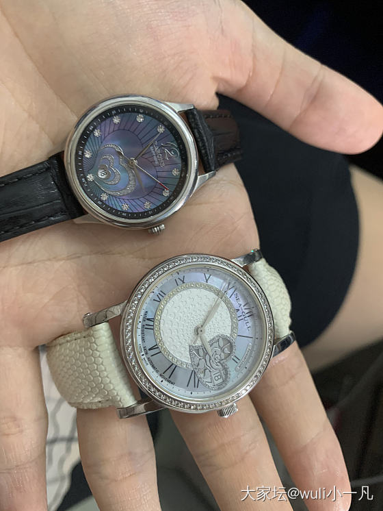 这两天去修手表，表都是便宜的，但都是我心爱的。黑带的表换电池花了85（说可以走个..._手表