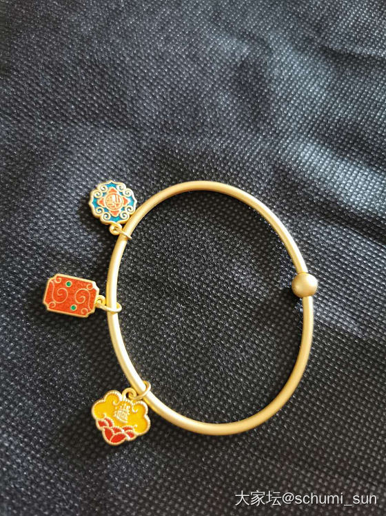 朋友的东西，很漂亮吧_金