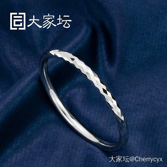 到底选哪个？还在纠结中_铂