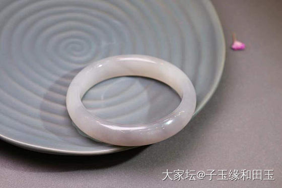 和田玉白玉烟紫手镯_和田玉