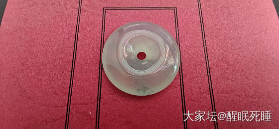 这个色算晴水吗？_吊坠耳坠翡翠