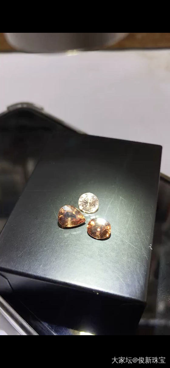 锆石 zircon 家族_锆石