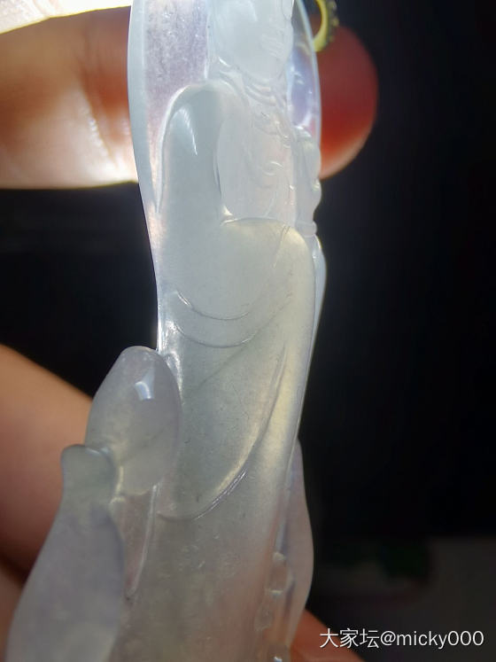 没忍住，又买了一个观音，帮忙看看里面的是棉线？石纹？还是？_翡翠