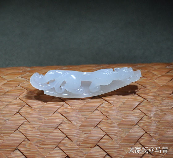 伺机而动🐉_和田玉