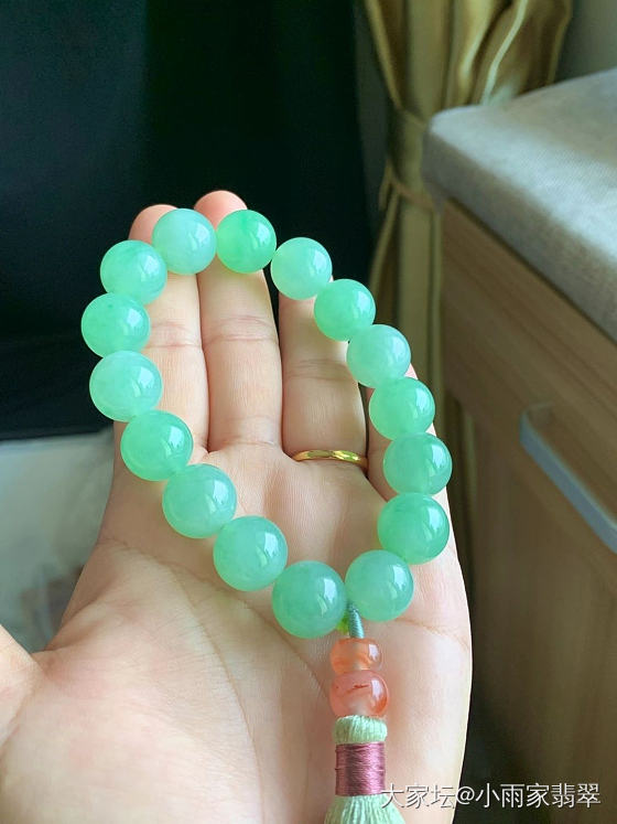 一分交情，半分价，十分品质，十二分的翡翠。_翡翠