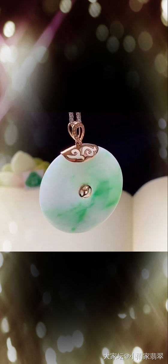 翡翠玉品，美玉天成，各有千秋。_翡翠