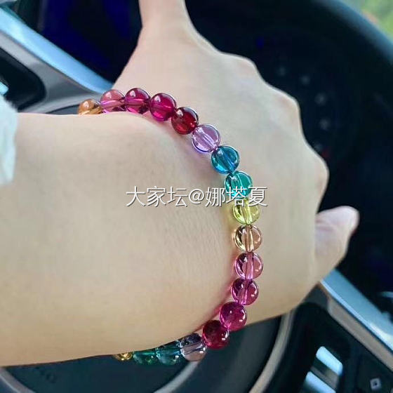 跟着我左手右手一个慢动作_珠串碧玺