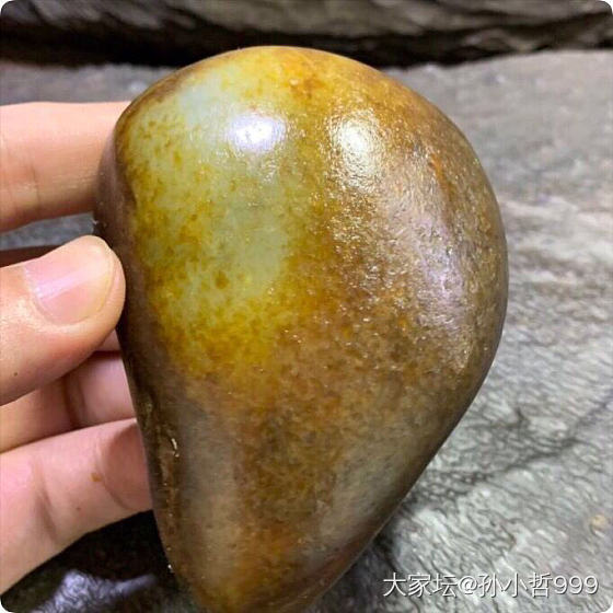 新切的料子，加工中_和田玉