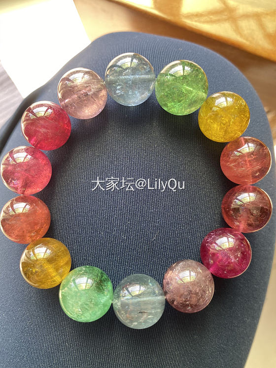 碧玺果然是阳光明媚的宝贝_碧玺珠串彩色宝石