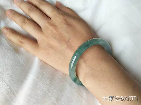 翡翠手镯 求帮助_翡翠