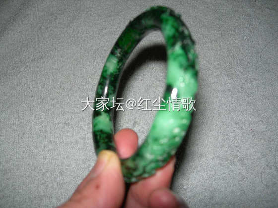 咱的藏品 清代老坑翡翠八吉祥纹满雕手镯