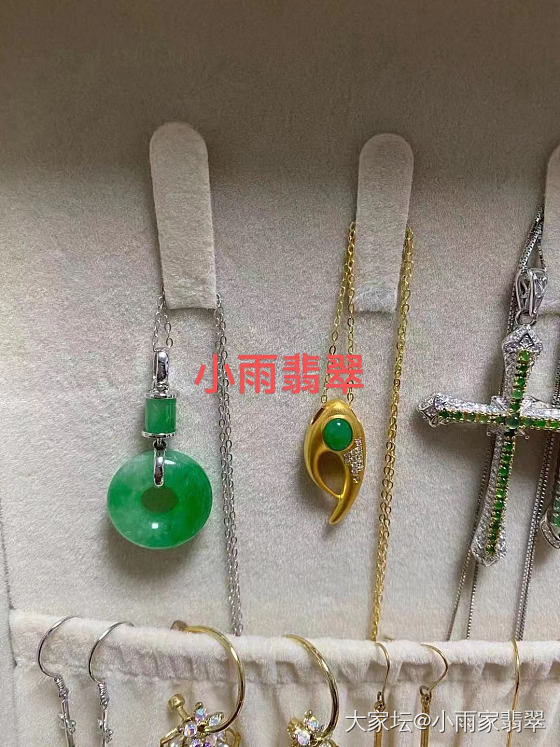 朋友礼物特色天然缅甸翡翠手饰品/珠宝附证书。_翡翠