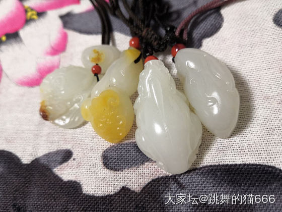 小白们_和田玉