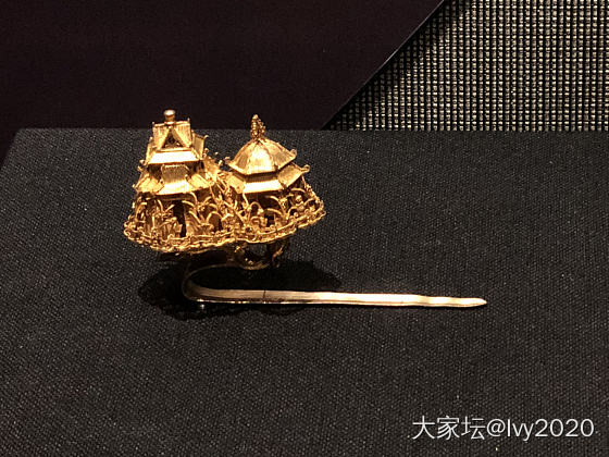 逛了个展 明代王妃饰品_古董首饰金