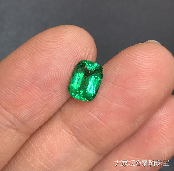 【泰勒彩宝】1.49ct祖母绿Vibrant green极品_祖母绿