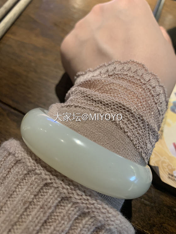 最适合拍镯子的店——火锅店_手镯和田玉