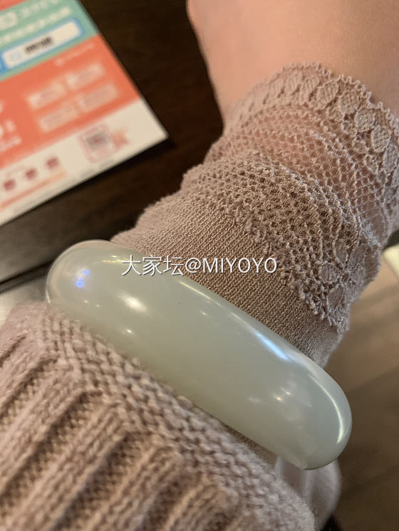 最适合拍镯子的店——火锅店_手镯和田玉