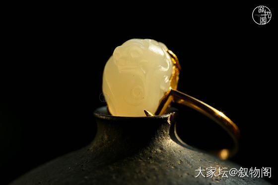 白雪乱纤手，绿水清虚心。_琥珀蜜蜡