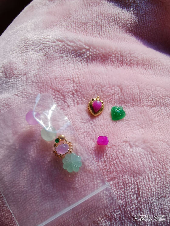 清晨的阳光暖暖的_舒俱来翡翠